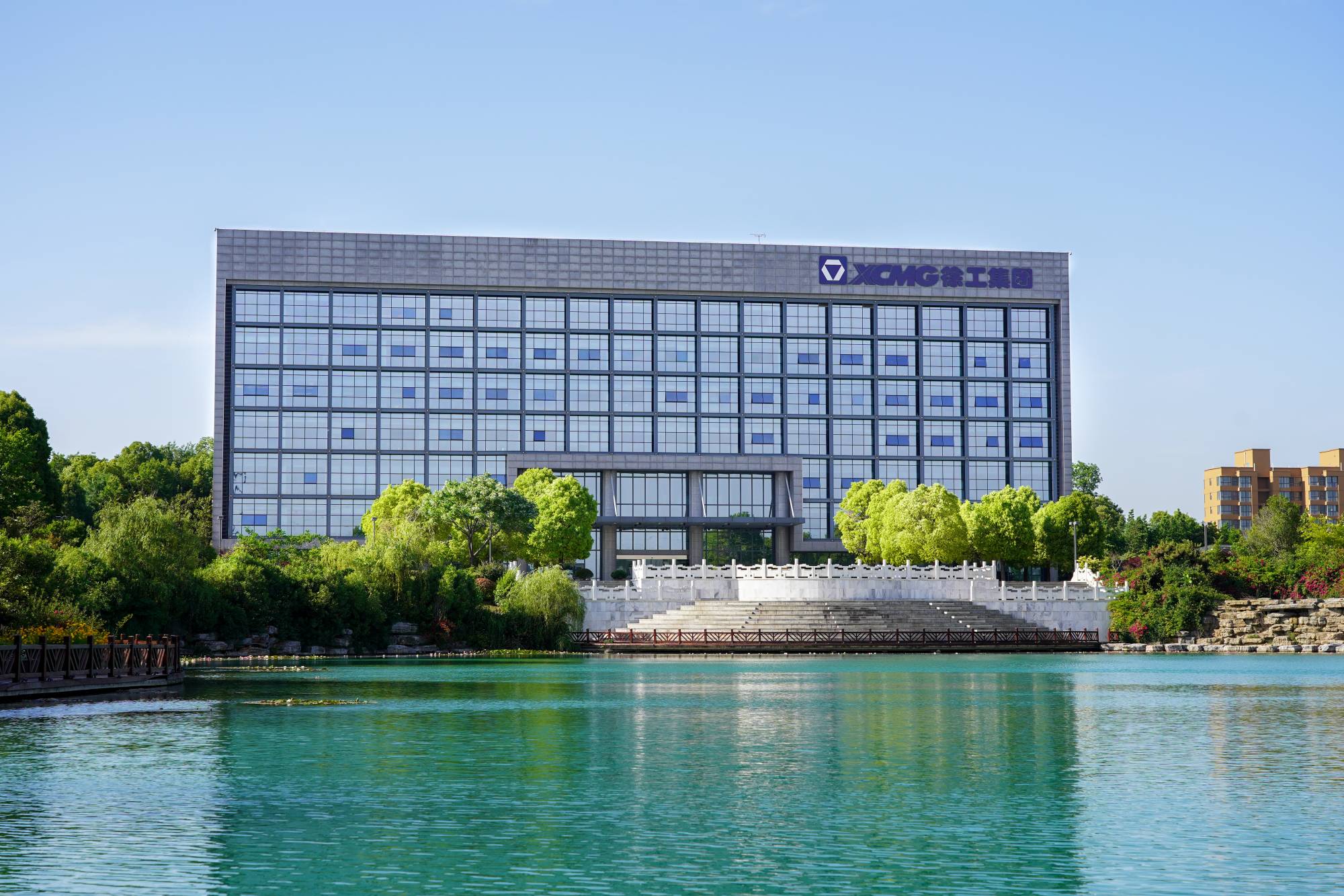 NG电子游戏机械(000425.SZ)吸收合并NG电子游戏有限旗下所有资产，，，乐成完成整体上市