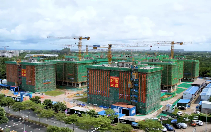 智能高效＋清静可靠！！！23台NG电子游戏智能施工升降机海南“扬帆”显实力