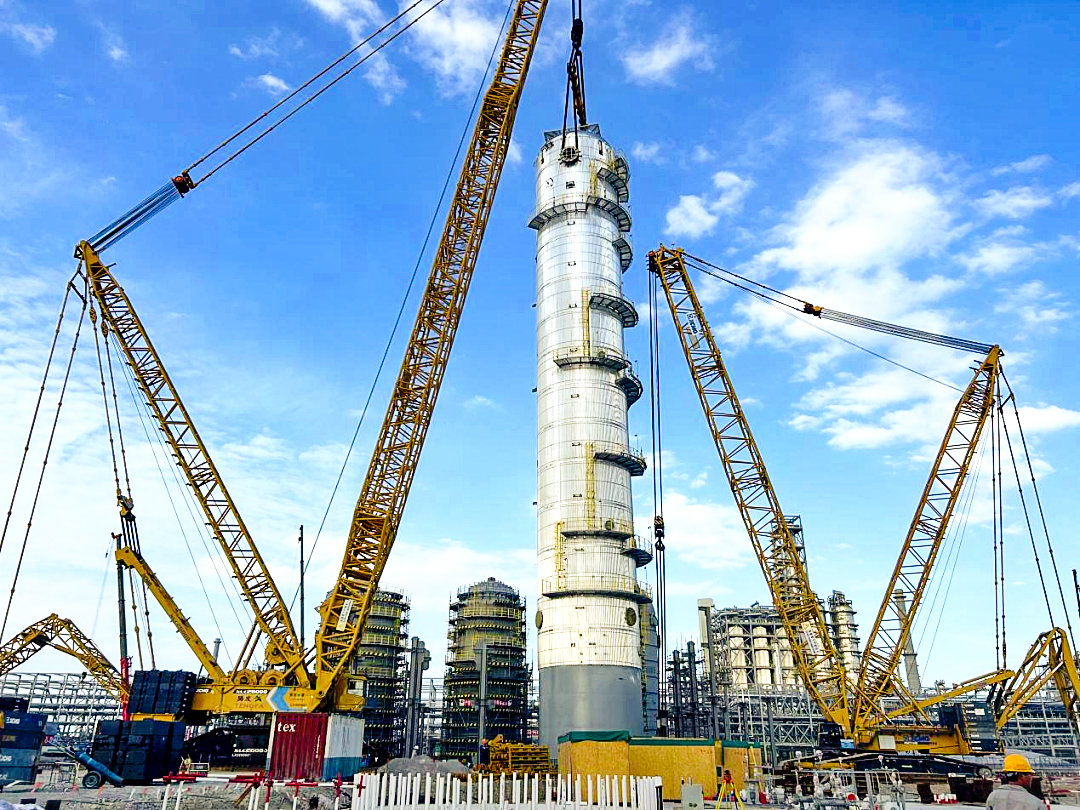 10天3钩！！！NG电子游戏XGC88000助力2050吨“西北最高”塔器就位