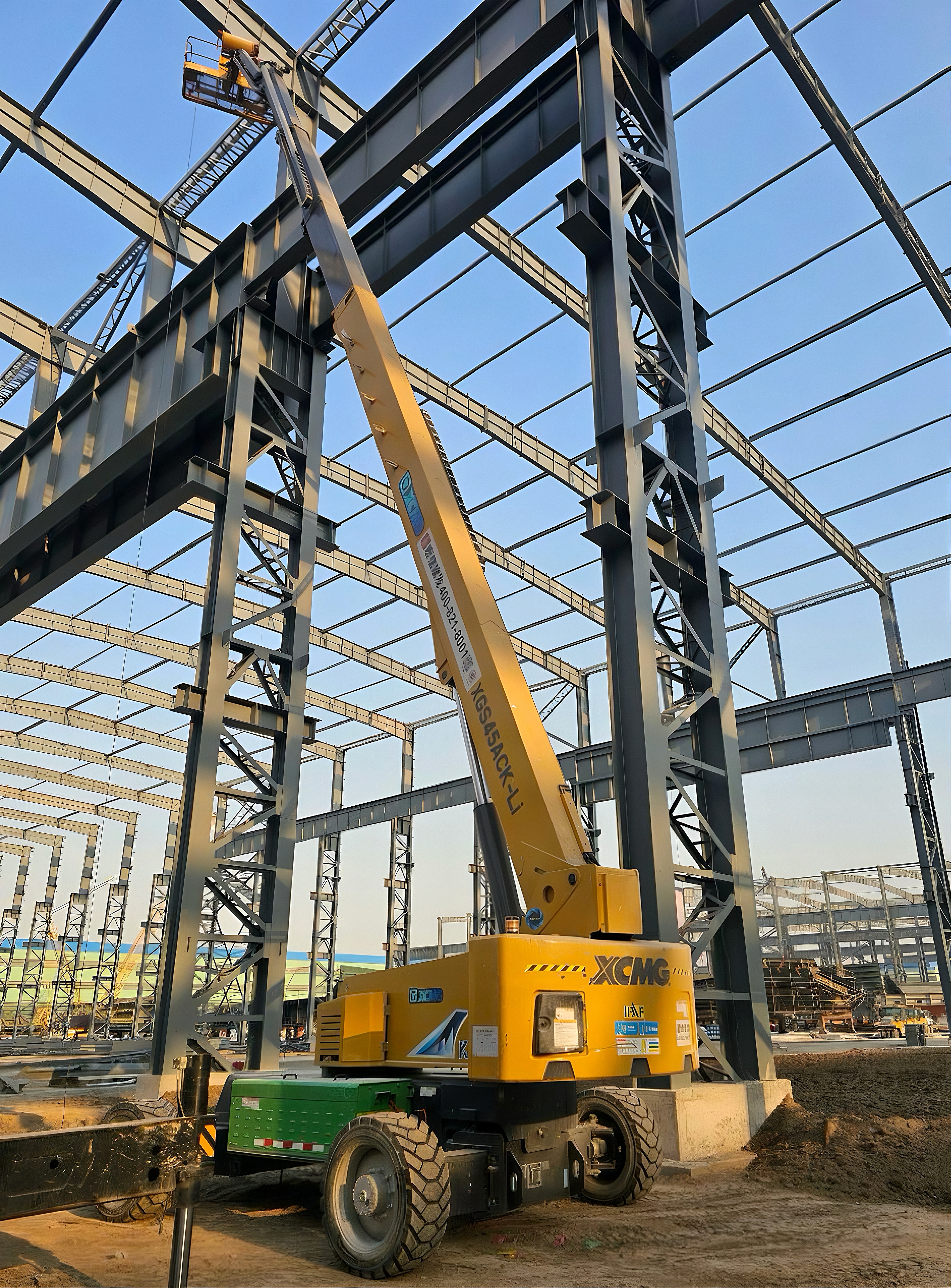 直冲云霄！！！NG电子游戏电动“擎天柱”助力江苏新时代造船车间“智”造升级