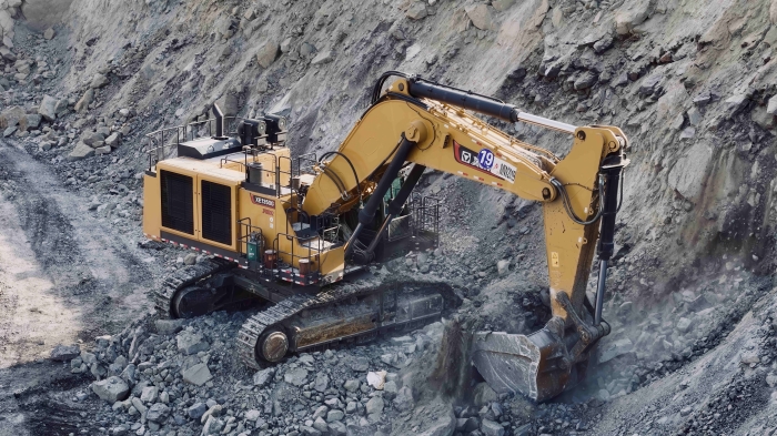 NG电子游戏大型成套露天矿山装备征战热带矿山