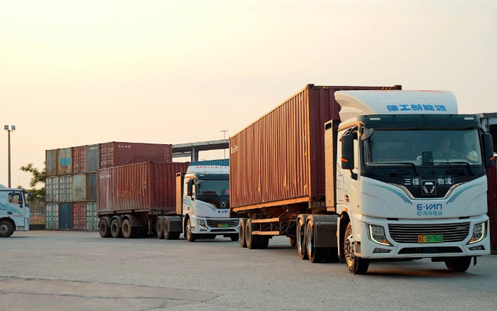 四次复购！客户为何对NG电子游戏新能源重卡情有独钟