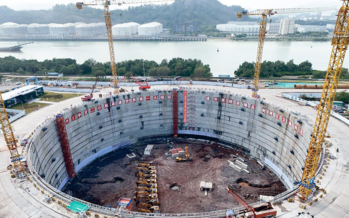 24f0c1d6392a42ecbfb370946cdc6ba5