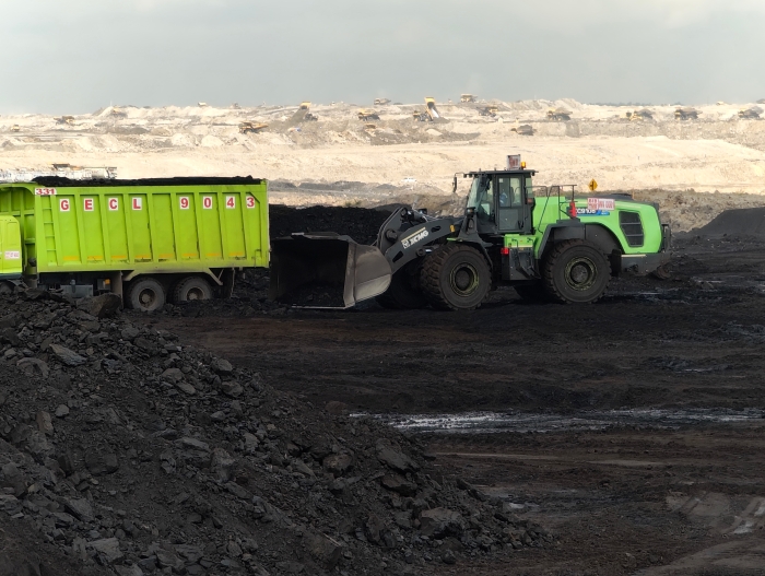 NG电子游戏XC9108-EV纯电动装载机助力海岛露天煤矿高效绿色运营