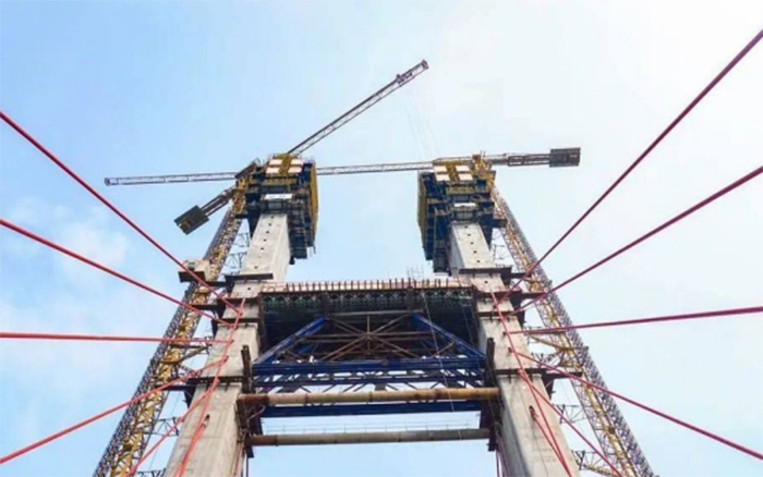 离通车又近一步！！！南孟溪特大桥主塔周全封顶