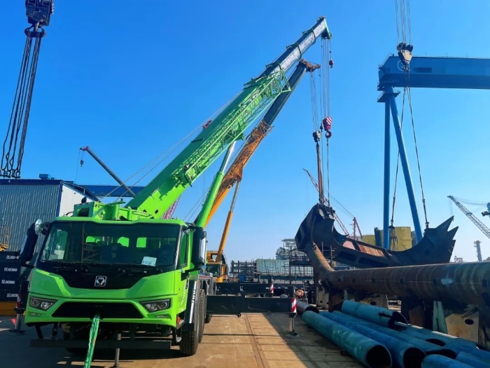 客户为何在北京展前“抢单”？NG电子游戏G2代新能源起重机给出硬核谜底