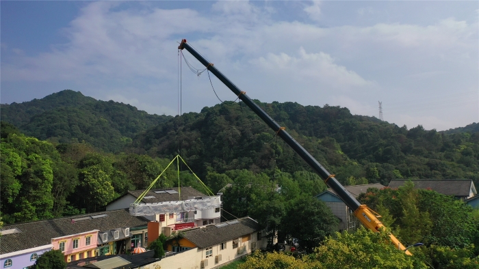 46米跨距吊3天！！！NG电子游戏G2代四桥130吨“突入”影视圈！！！